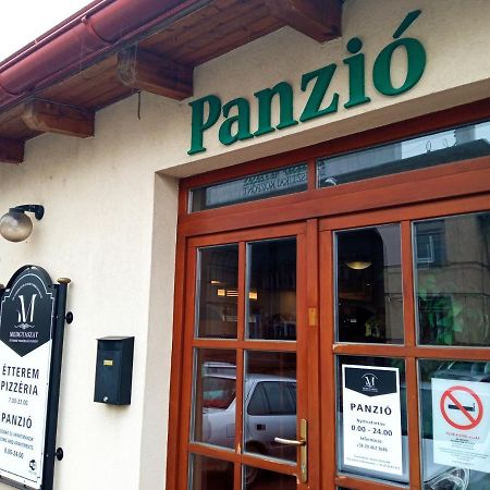 Medgyaszay Panzio Acomodação com café da manhã Nagykanizsa Exterior foto